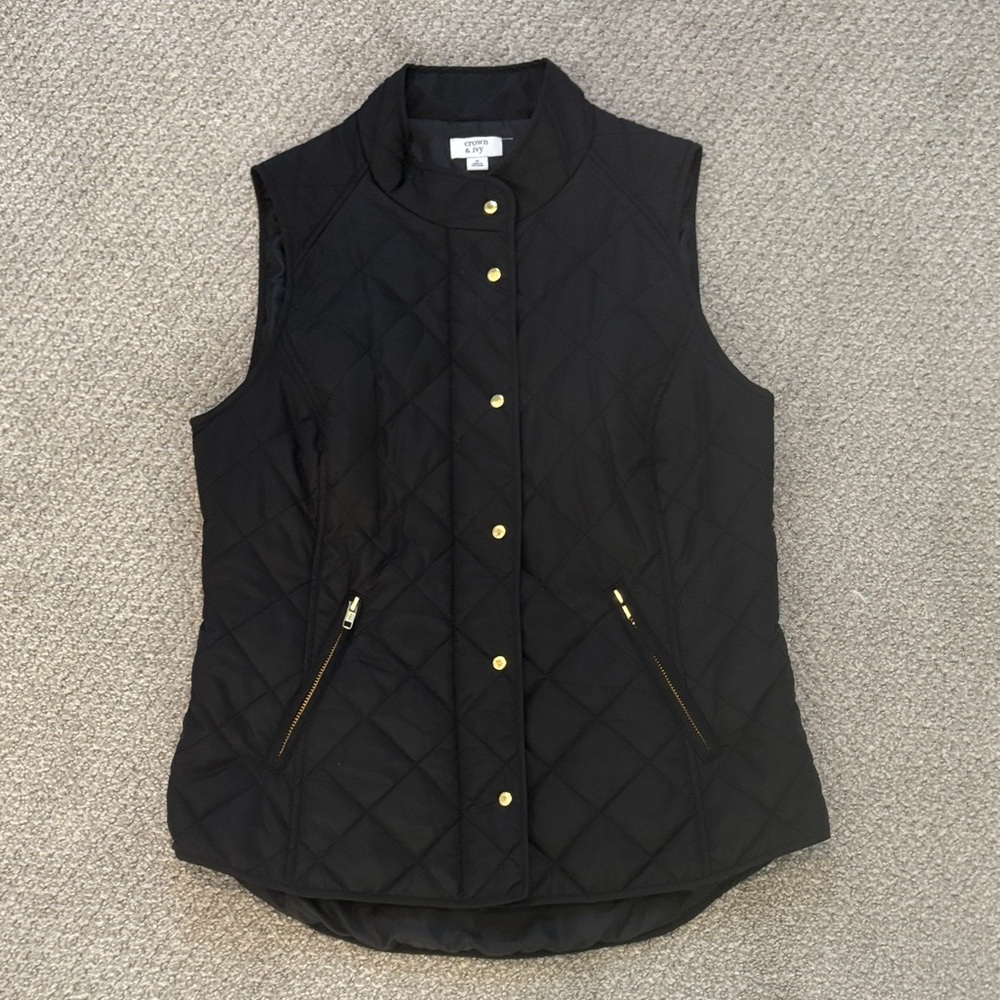 Crown & Ivy Black Quilted Vest with Gold Accents